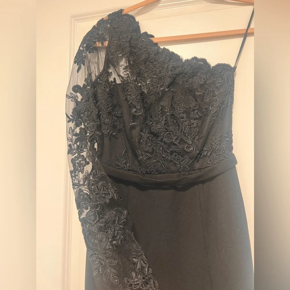 Bonita Lace Maxi Dress - Black - Picture 4 of 5